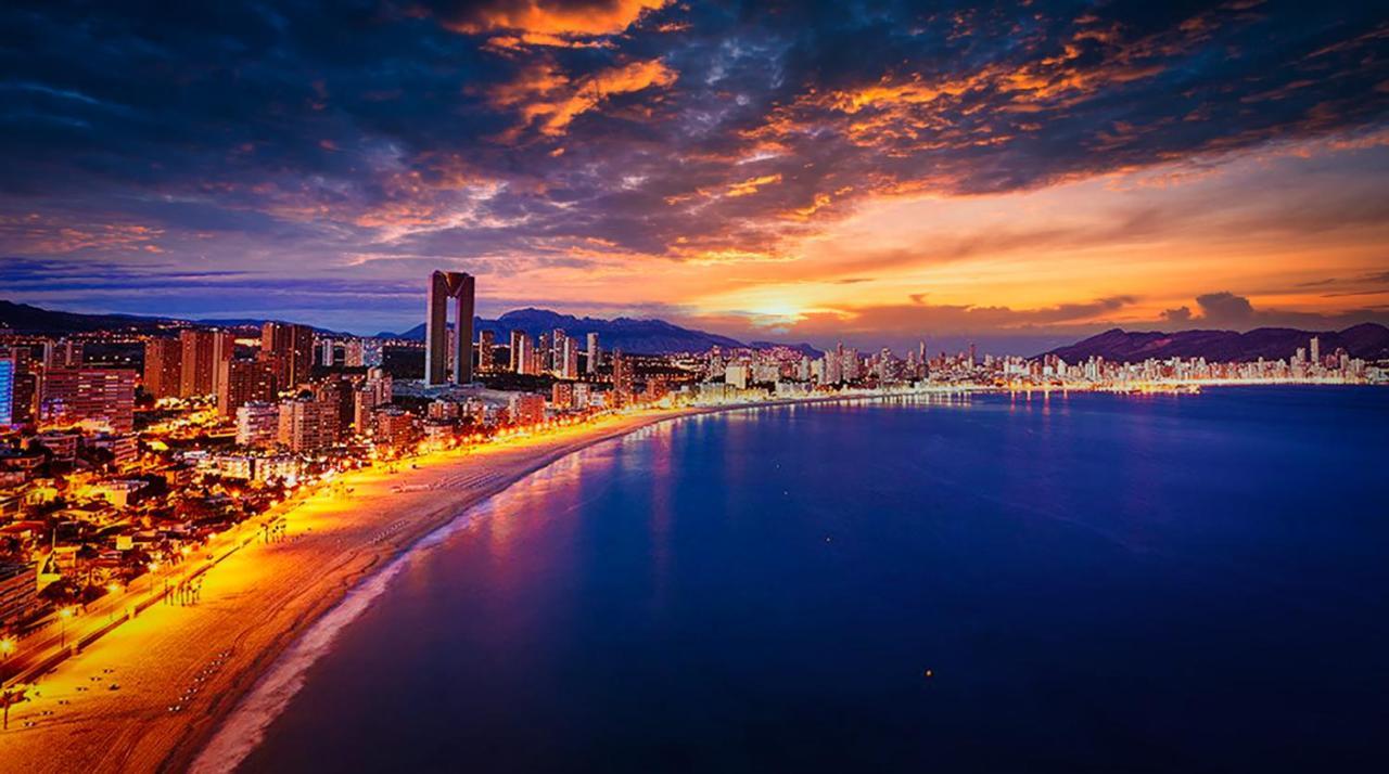 Beautiful Apartment Near Beach With Panoramic Sea-View Benidorm Eksteriør bilde