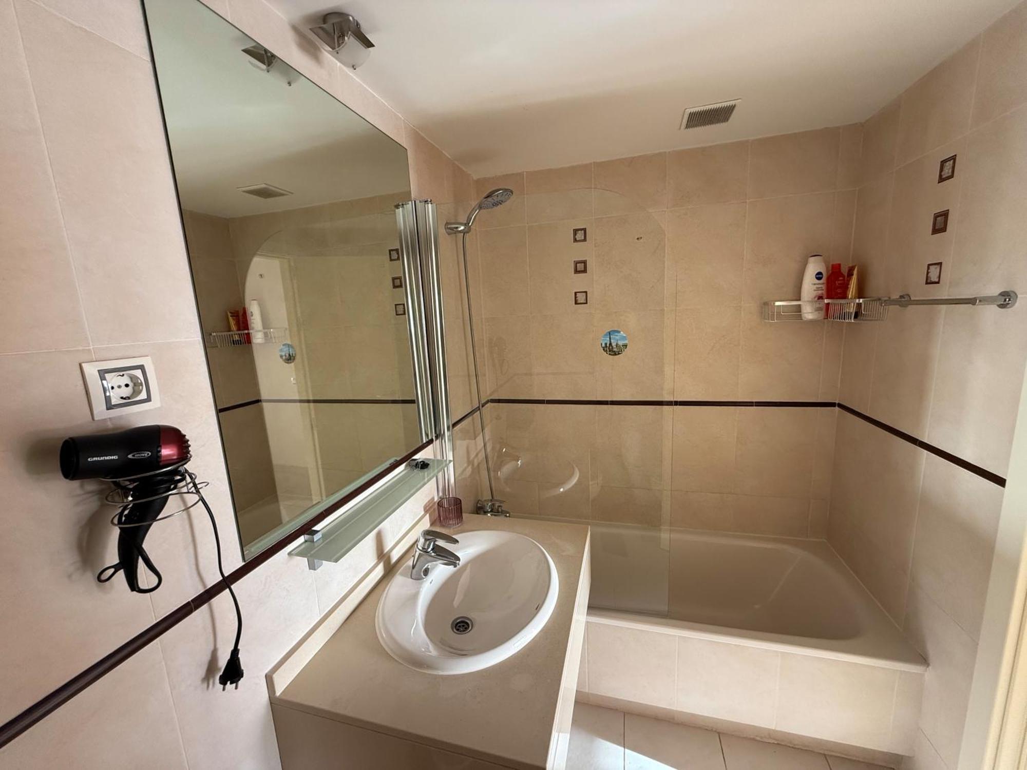 Beautiful Apartment Near Beach With Panoramic Sea-View Benidorm Eksteriør bilde